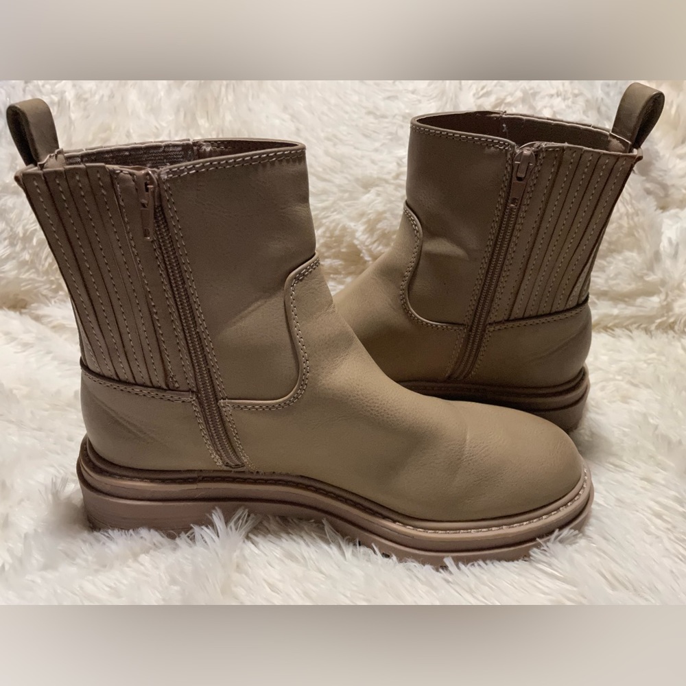 Ladies winter boots